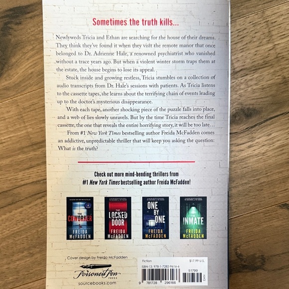 'Never Lie' by Freida McFadden Book - Picture 3 of 4